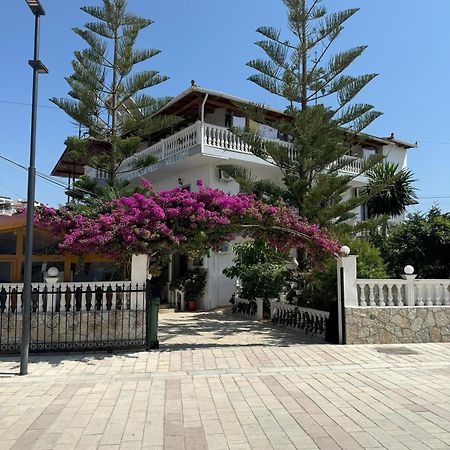 Garden Villa Veli クサミル エクステリア 写真