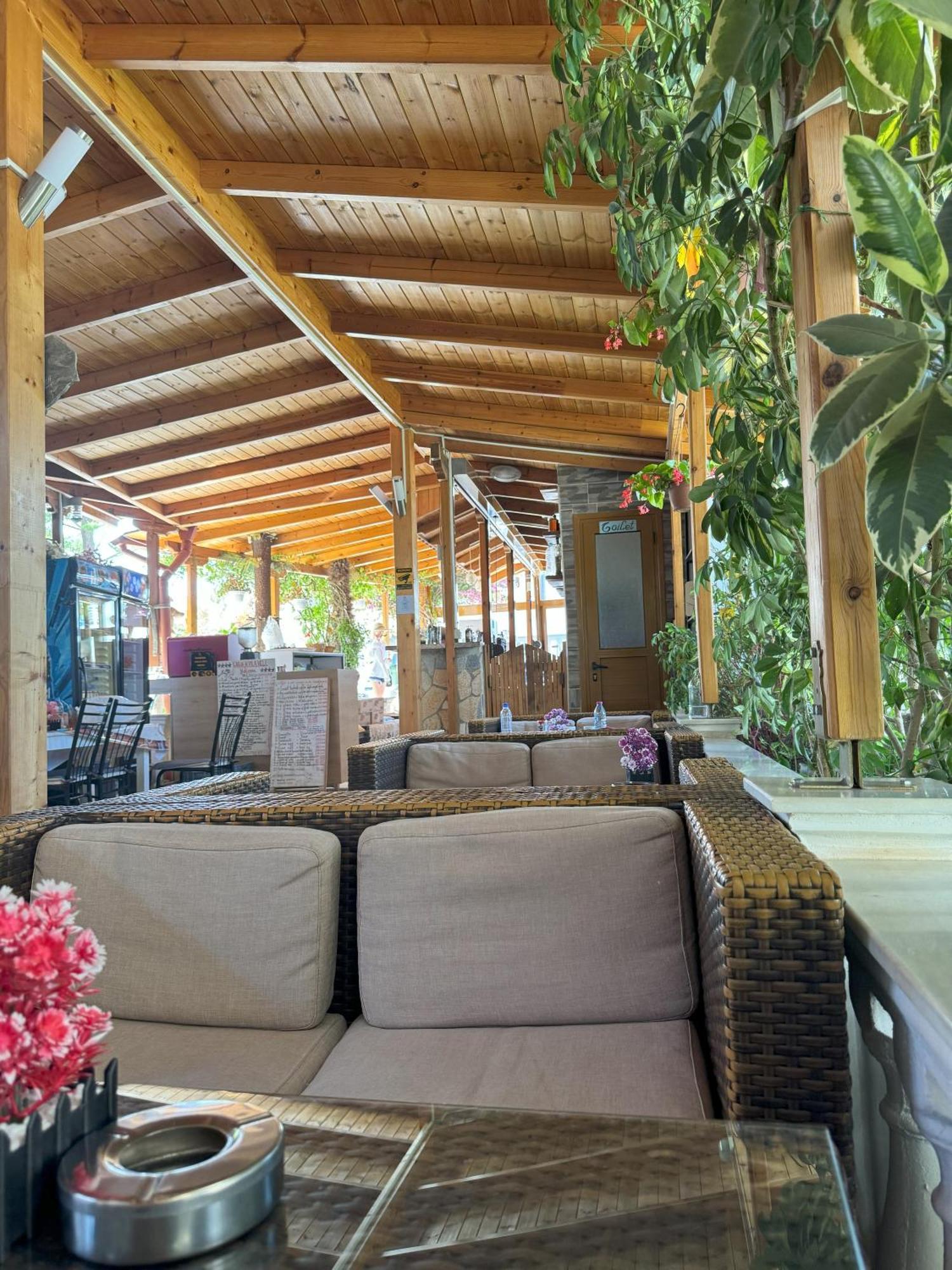 Garden Villa Veli クサミル エクステリア 写真